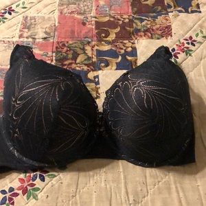 36G Wonderbra black lace